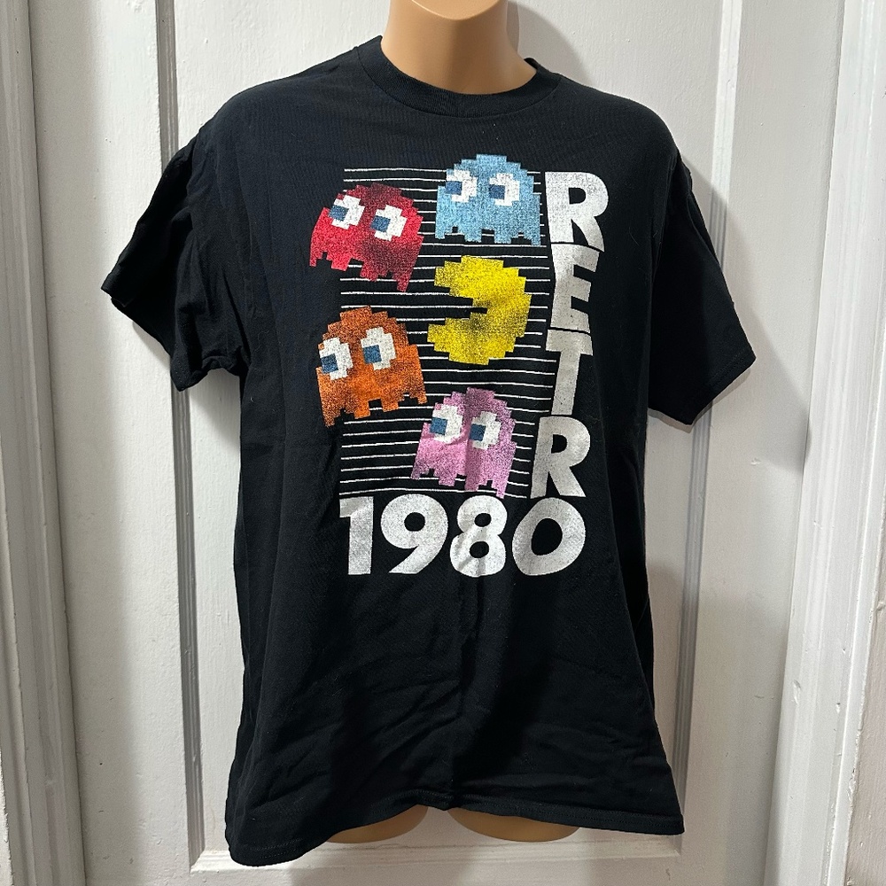 Retro‎ Pac-Man Black Graphic Tee in M